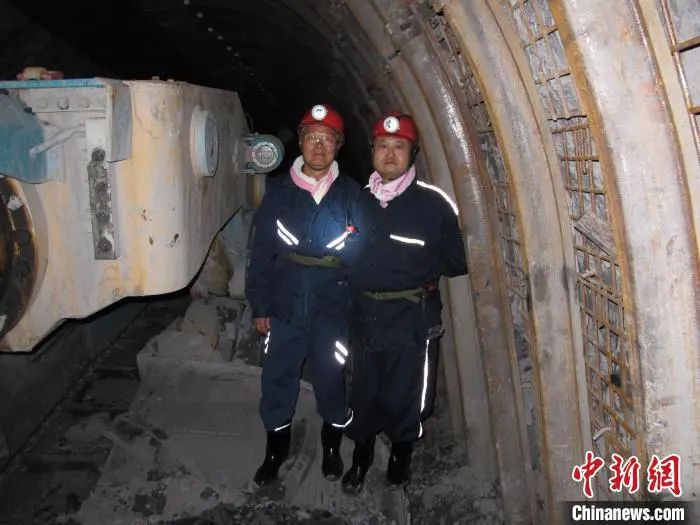 媒体聚焦 | 中新社专访——开云官方注册-开云(中国)
智能创始人何清华：向着太阳奔跑的筑梦人