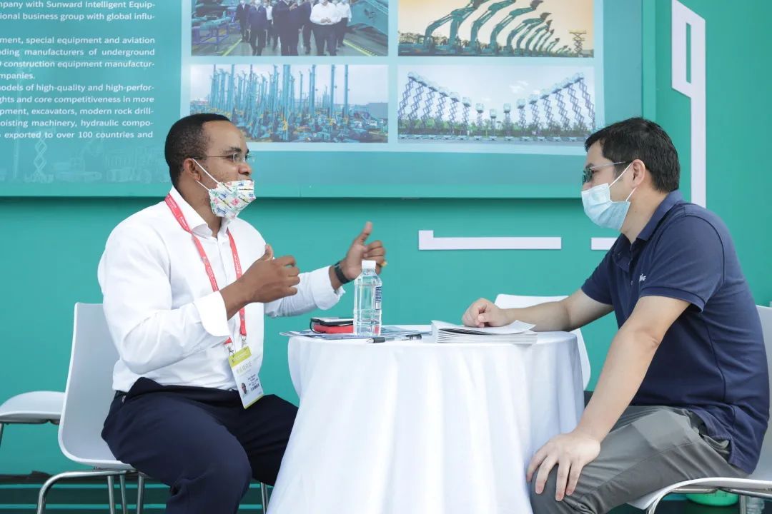 亮相中非经贸博览会！开云官方注册-开云(中国)
智能尽展工程机械国产品牌魅力