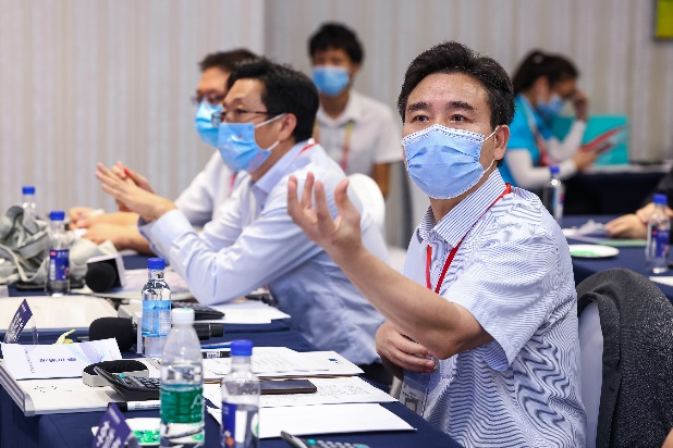 点赞！开云官方注册-开云(中国)
智能液压混合动力挖掘机项目荣获这个优秀项目奖→