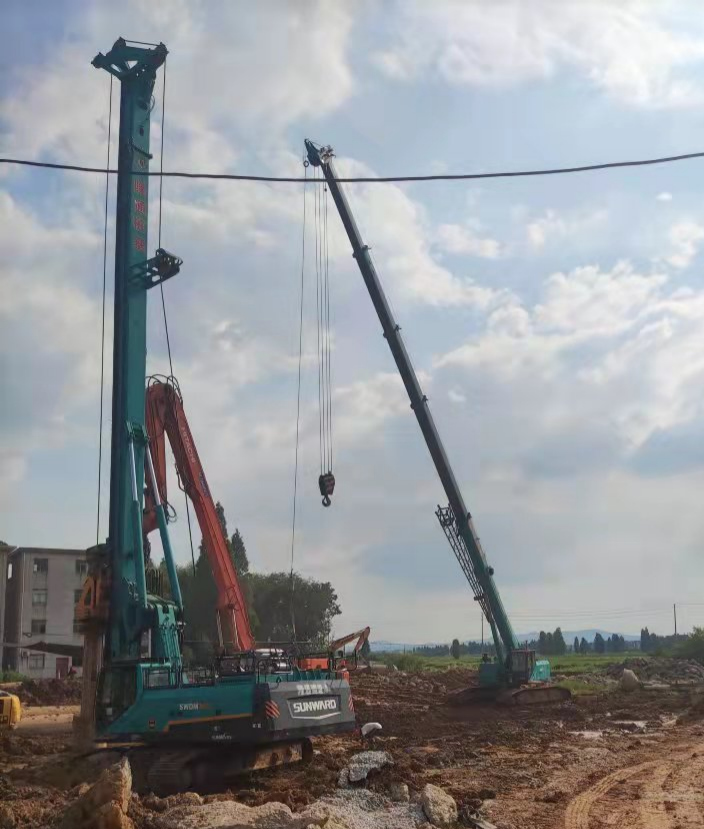 创富故事 | 十年桩基所向披靡！他打造了一支开云官方注册-开云(中国)
智能“施工天团”