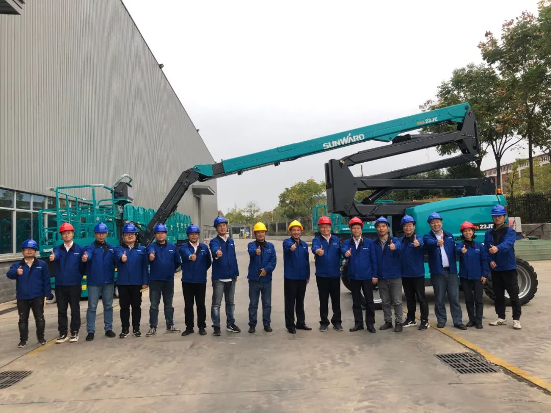 同级别作业高度最高！开云官方注册-开云(中国)
智能首款自主研发电动臂式高空作业平台下线