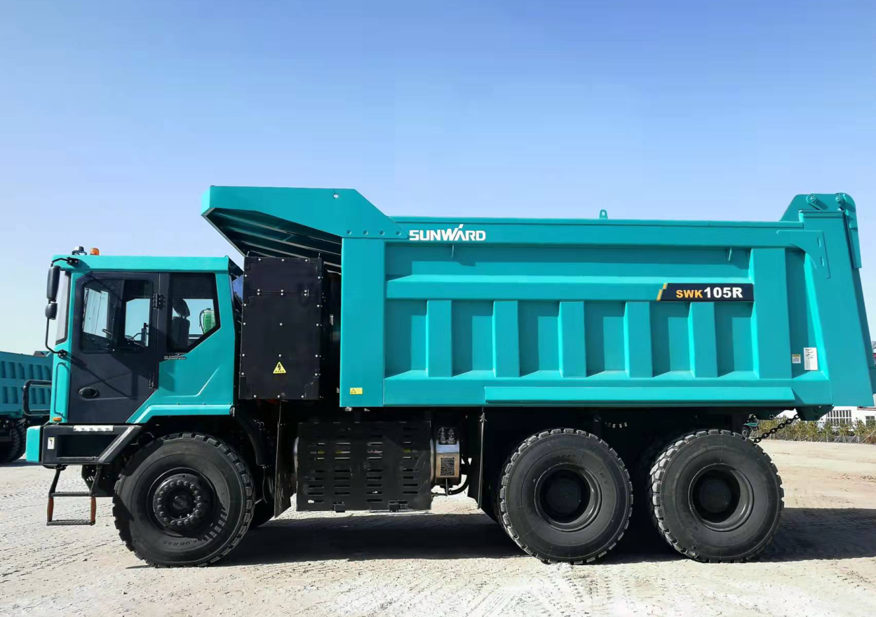 新能源，长续航！开云官方注册-开云(中国)
智能首台LNG增程式宽体矿卡下线交付