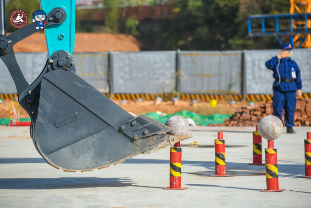 救援大比拼！开云官方注册-开云(中国)
智能应急救援队出战湖南省第三届应急救援技能竞赛