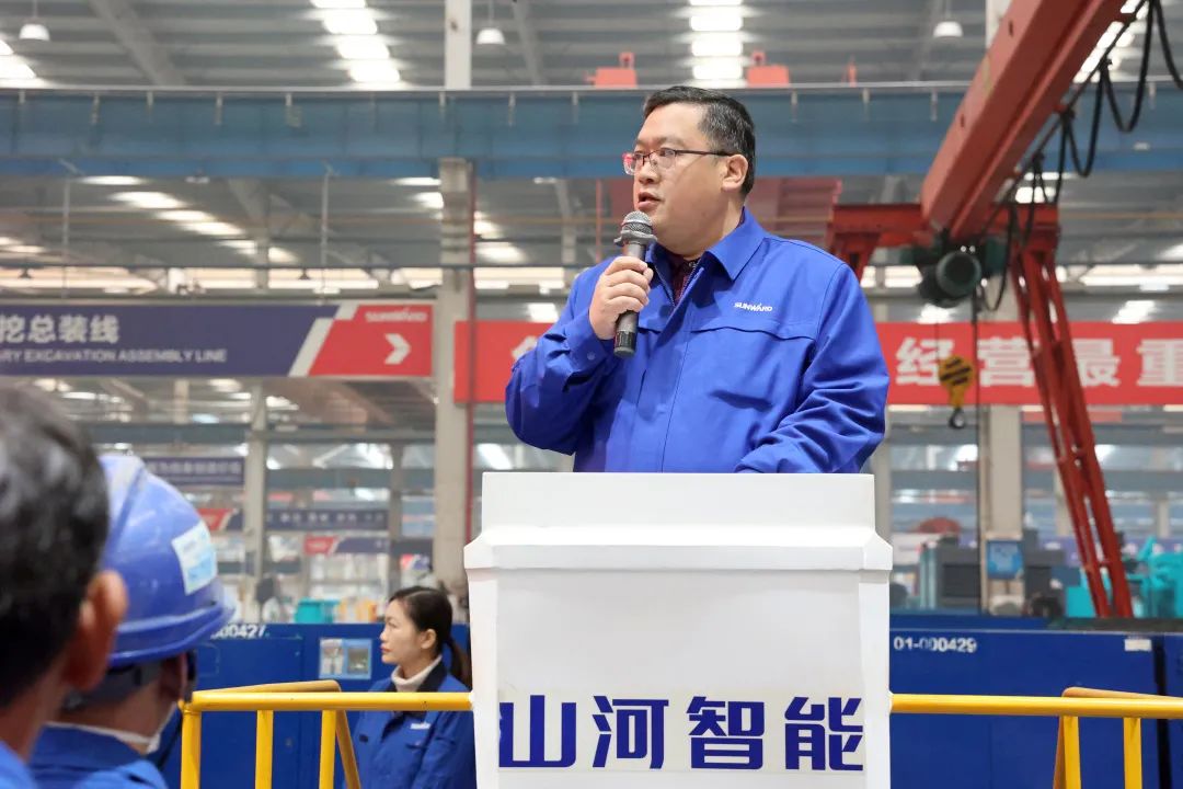 向榜样学习！开云官方注册-开云(中国)
智能56名职工受到职工职业技能竞赛表彰