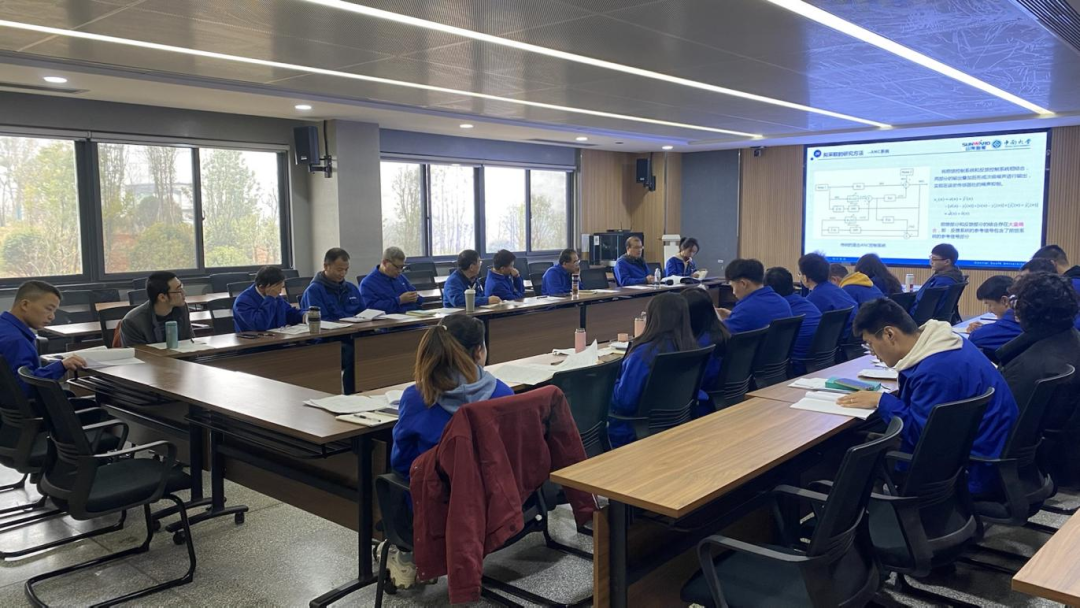 产学研一体化结硕果！开云官方注册-开云(中国)
智能2020级研究生开题答辩会议顺利召开