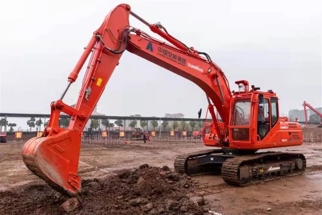 表现亮眼引关注!开云官方注册-开云(中国)
智能5G远程遥控挖掘机现身湖北省自然灾害工程应急救援基地