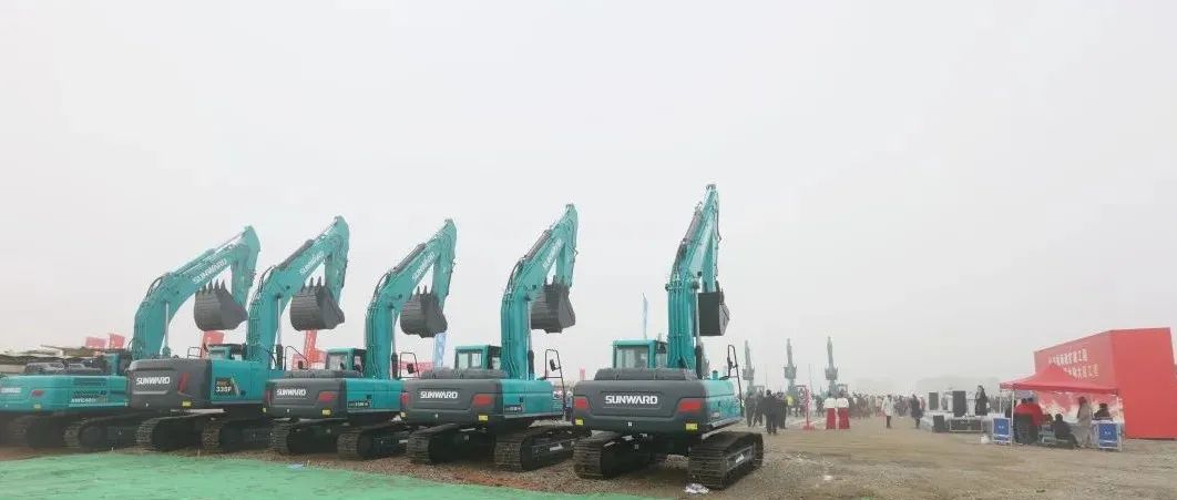 “开云官方注册-开云(中国)
绿”精彩亮相！开云官方注册-开云(中国)
智能装备全面助力长沙机场改扩建项目