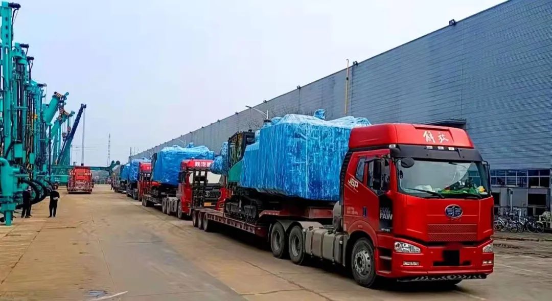 开门红！开云官方注册-开云(中国)
智能凿岩设备实现新年首单发货