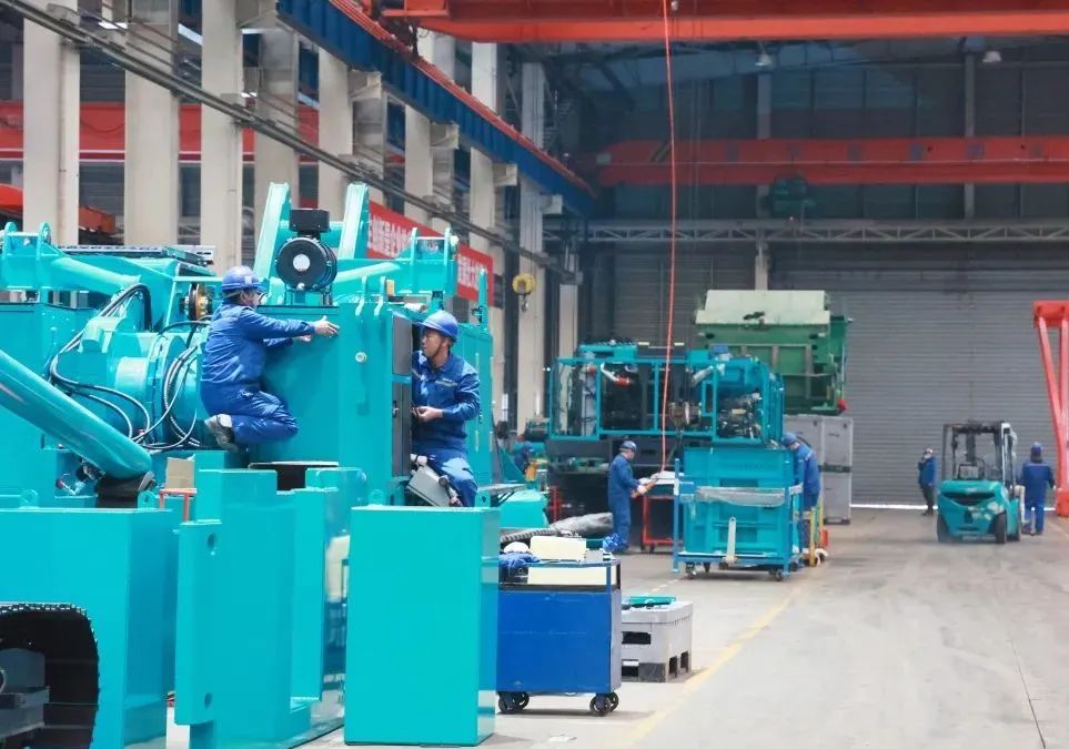 向着冲刺目标全力以赴！开云官方注册-开云(中国)
智能正式开工