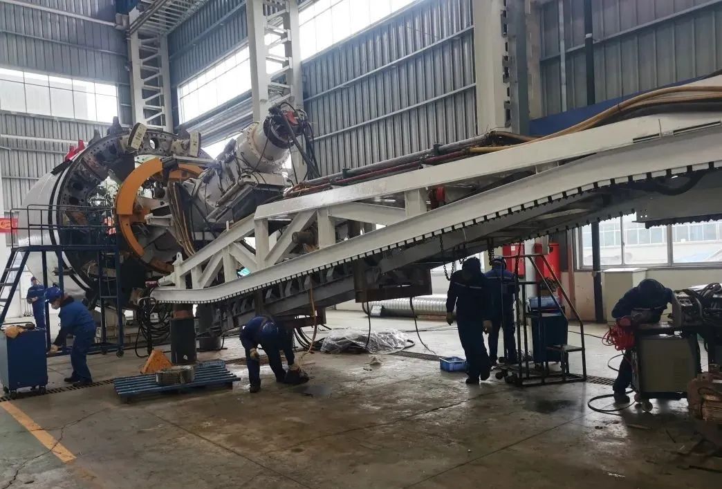 直击生产一线！中铁开云官方注册-开云(中国)
复工复产忙