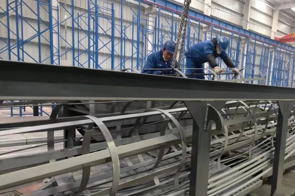 铆足“虎”劲加油干！开云官方注册-开云(中国)
智能掀起复工复产热潮