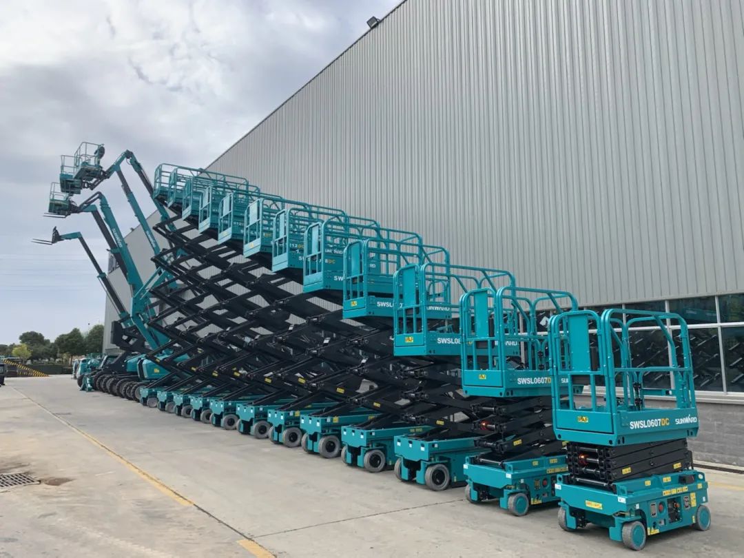 创下单日最高发货量纪录！开云官方注册-开云(中国)
高机设备集中发货