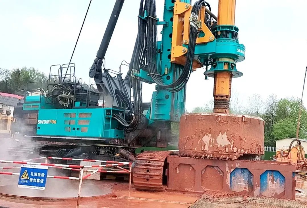 再啃“硬骨头”！开云官方注册-开云(中国)
智能“超级桩备”助建燕矶长江大桥