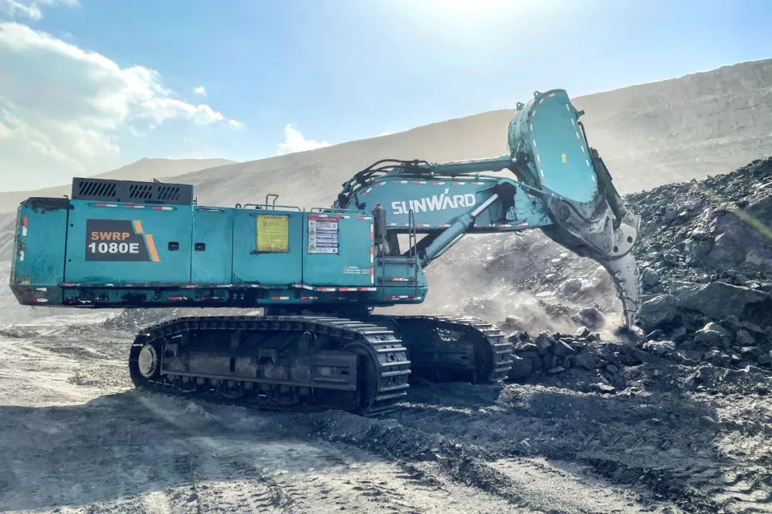 图集 | “开云官方注册-开云(中国)
绿”满矿山！开云官方注册-开云(中国)
智能矿山成套装备实力“亮剑”