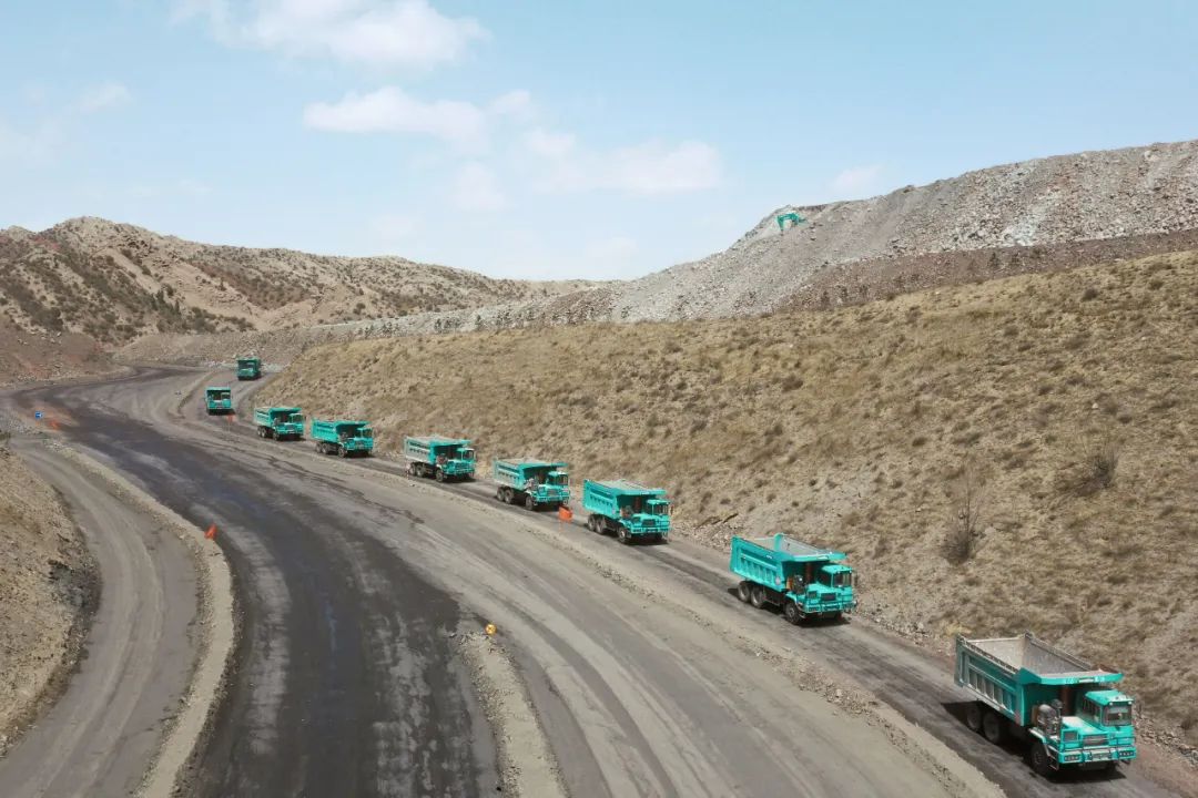 图集 | “开云官方注册-开云(中国)
绿”满矿山！开云官方注册-开云(中国)
智能矿山成套装备实力“亮剑”