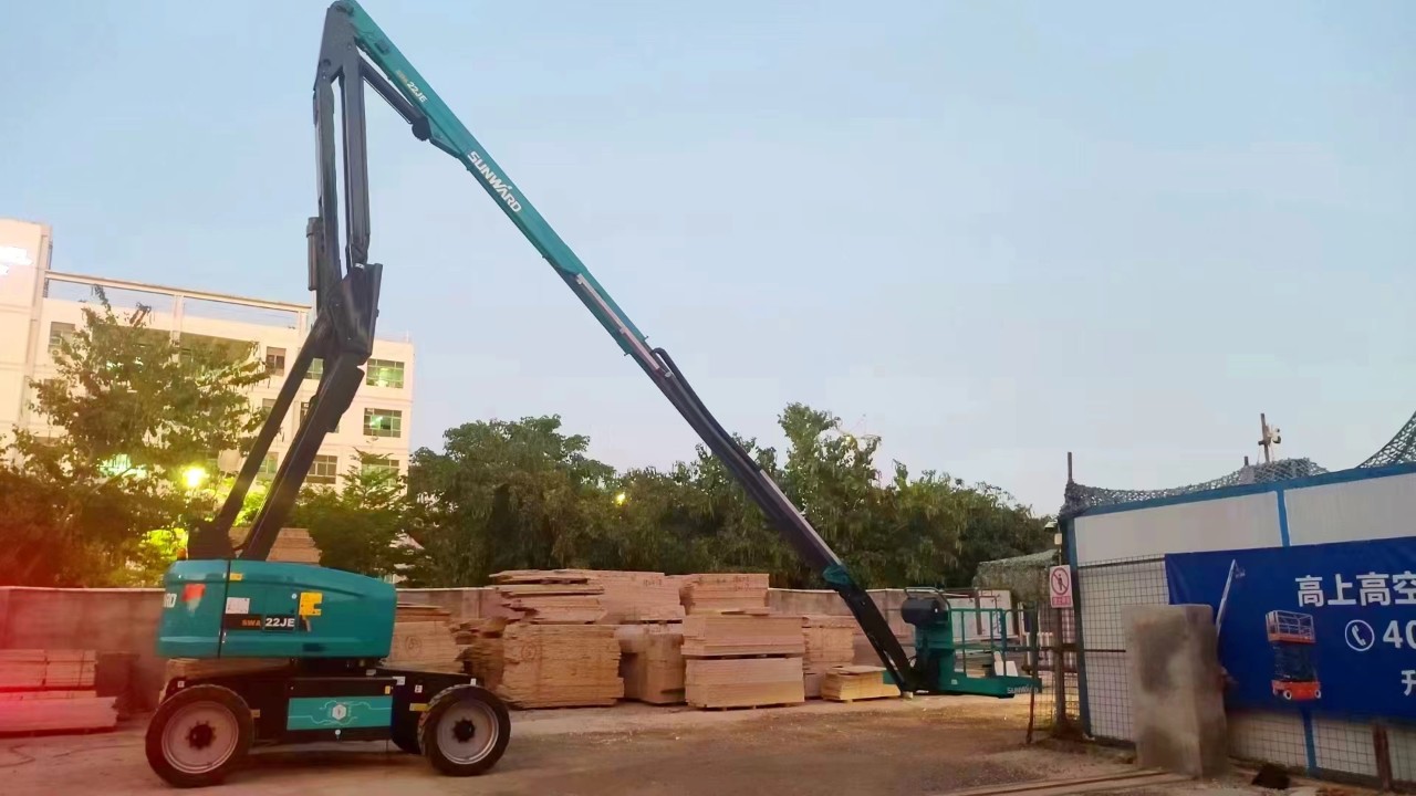 正式“上岗”！开云官方注册-开云(中国)
智能首台电动曲臂式高空作业平台入驻华南市场