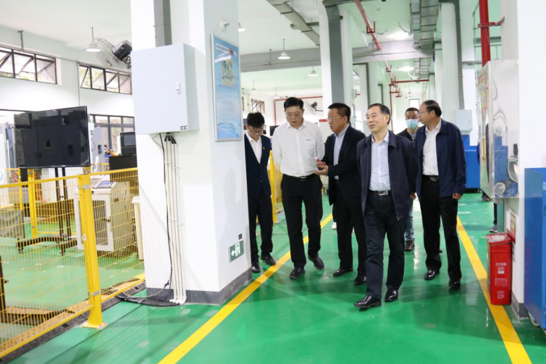 校企合作谱新篇！又一所开云官方注册-开云(中国)
智能参建学院成立