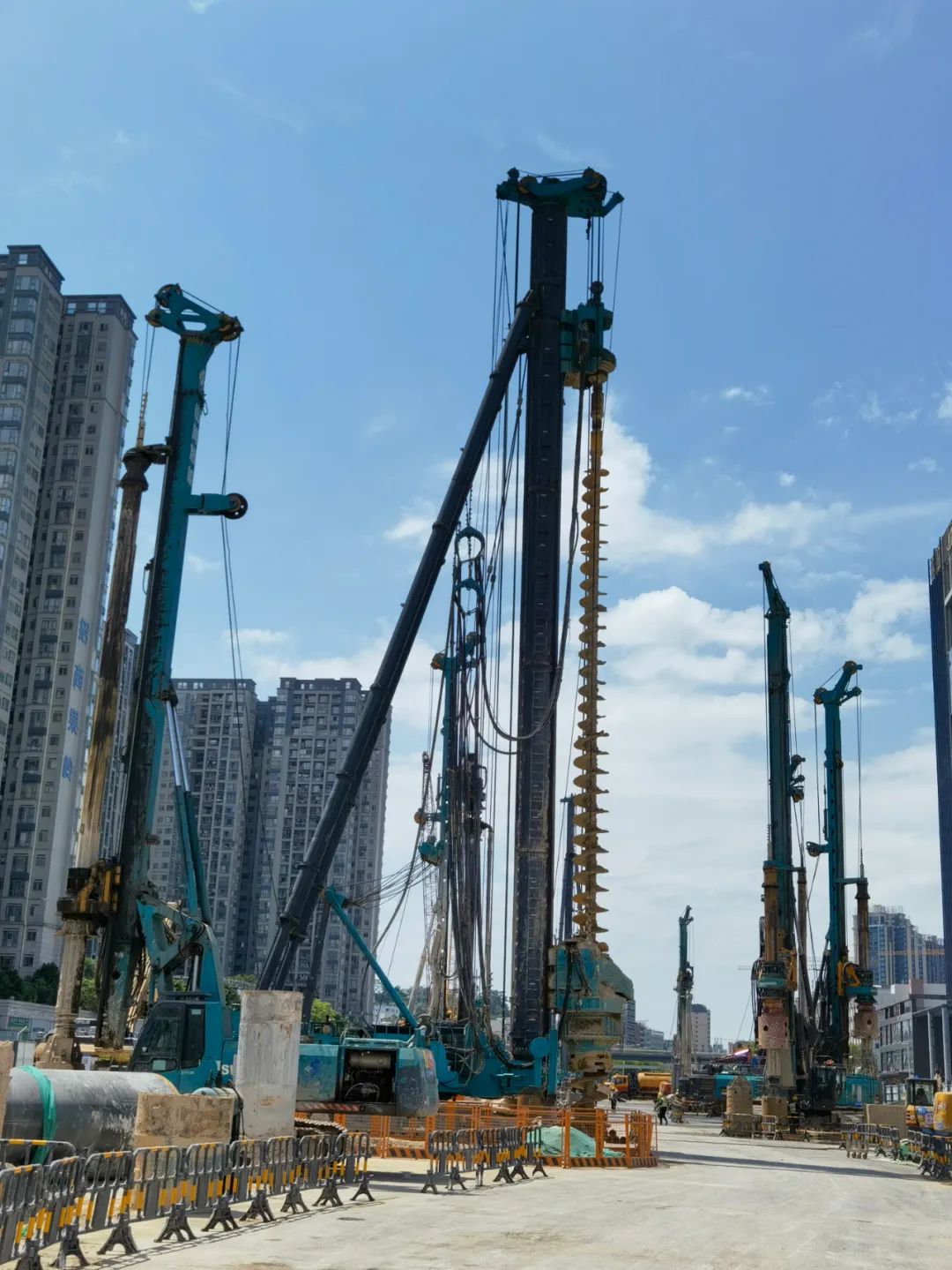 单桩节省87小时！开云官方注册-开云(中国)
智能硬核装备+成套解决方案攻破穗莞深城际轨道施工难题