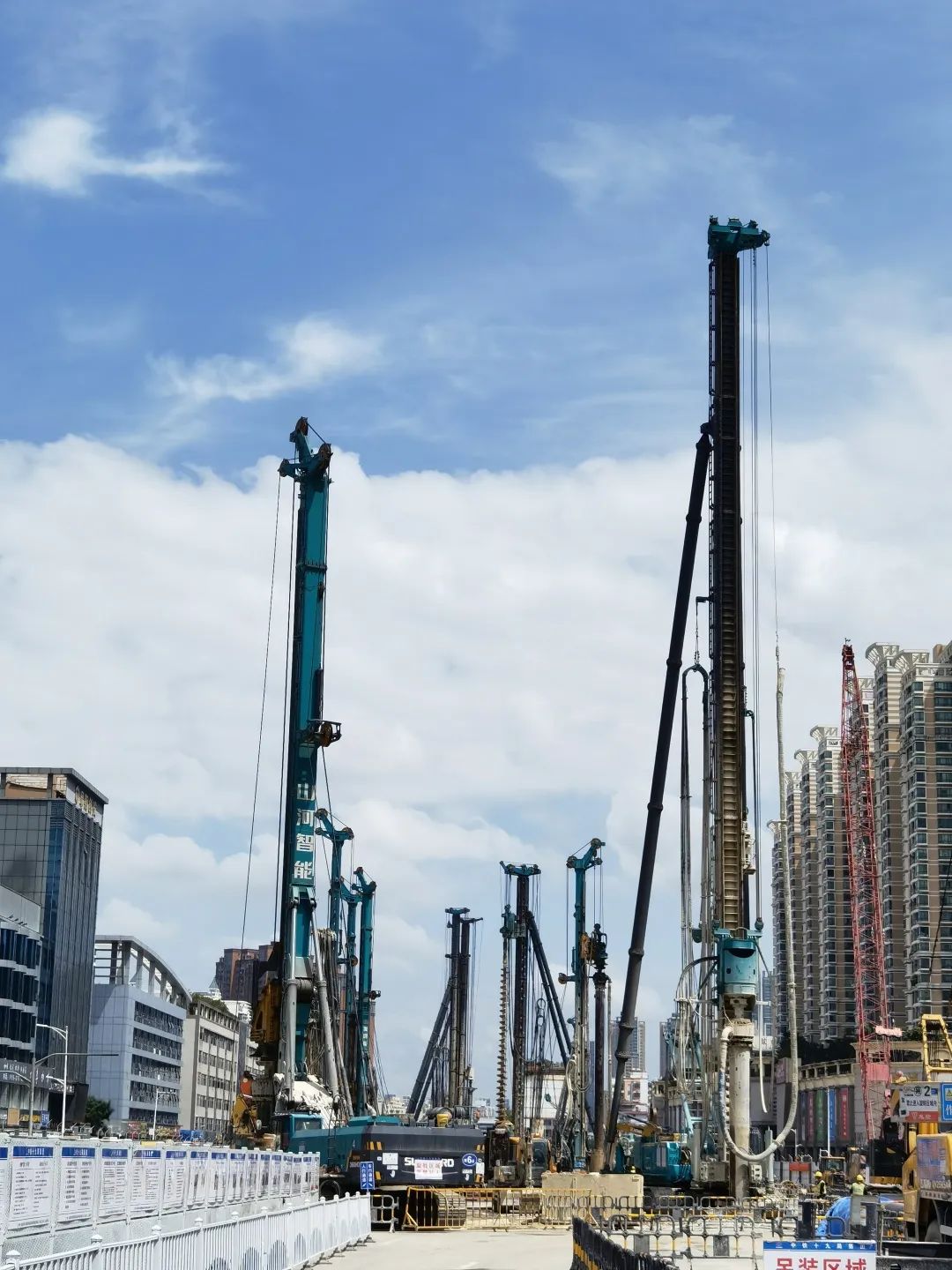 单桩节省87小时！开云官方注册-开云(中国)
智能硬核装备+成套解决方案攻破穗莞深城际轨道施工难题