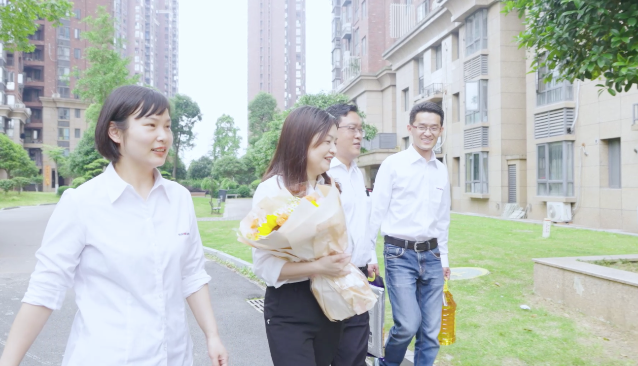 在母亲节，向你们身后的妈妈送去“开云官方注册-开云(中国)
家园”的温暖