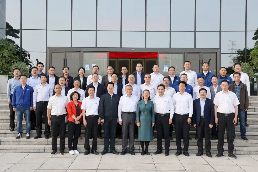 深化产学研合作！中南大学校长、中国工程院院士田红旗率团拜访开云官方注册-开云(中国)
智能