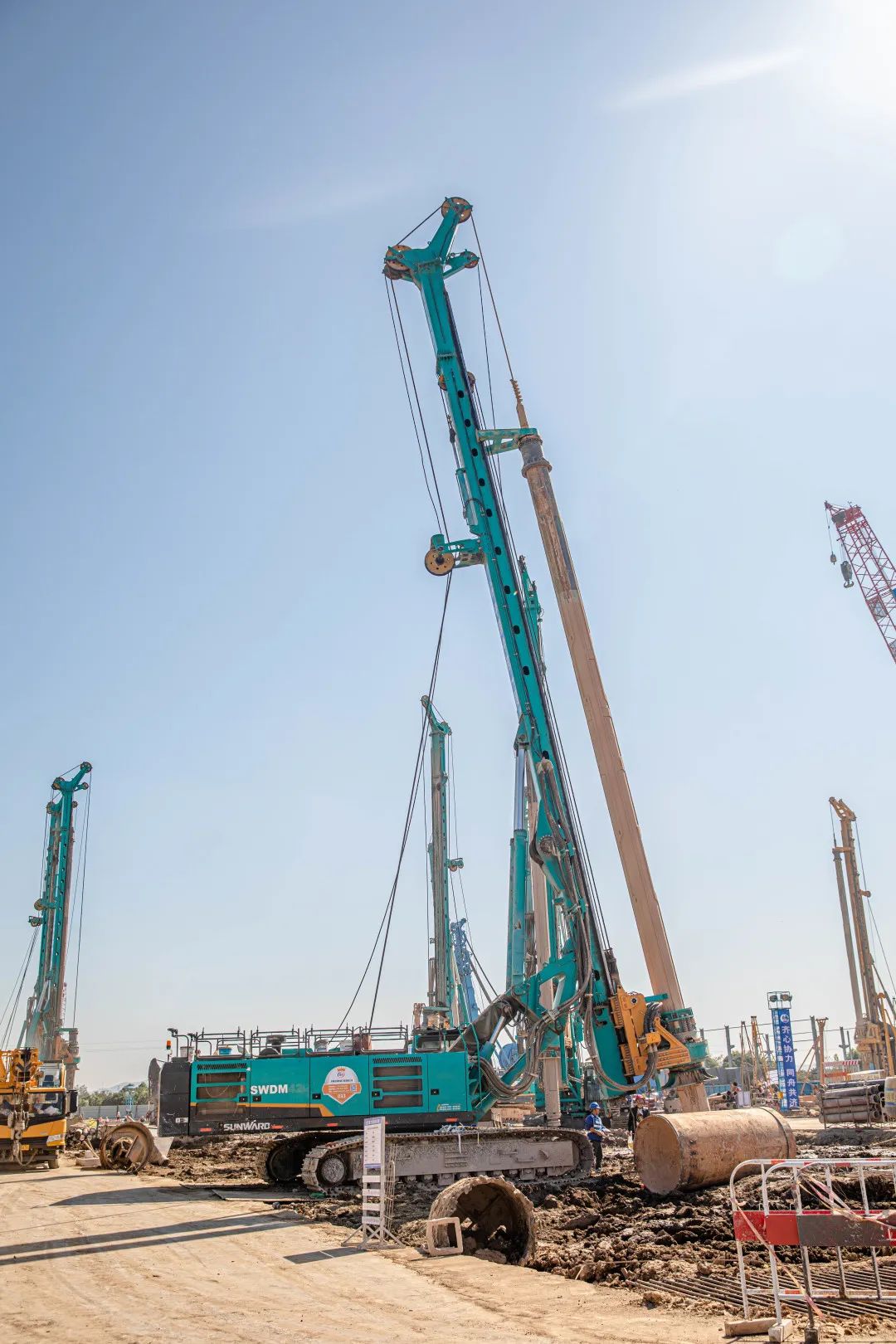 “开云官方注册-开云(中国)
绿”再现大湾区！开云官方注册-开云(中国)
智能旋挖钻机组团助建广州白云机场项目