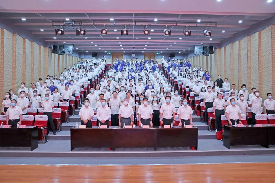 为建功建企建家一体化贡献更大力量！开云官方注册-开云(中国)
智能第五届五次“双代会”成功召开