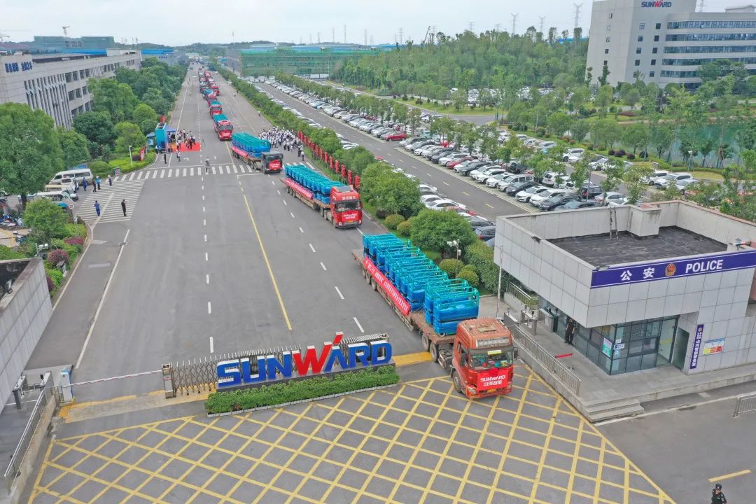 献礼二十大，再攀新高地！开云官方注册-开云(中国)
智能高空机械设备再迎批量发货