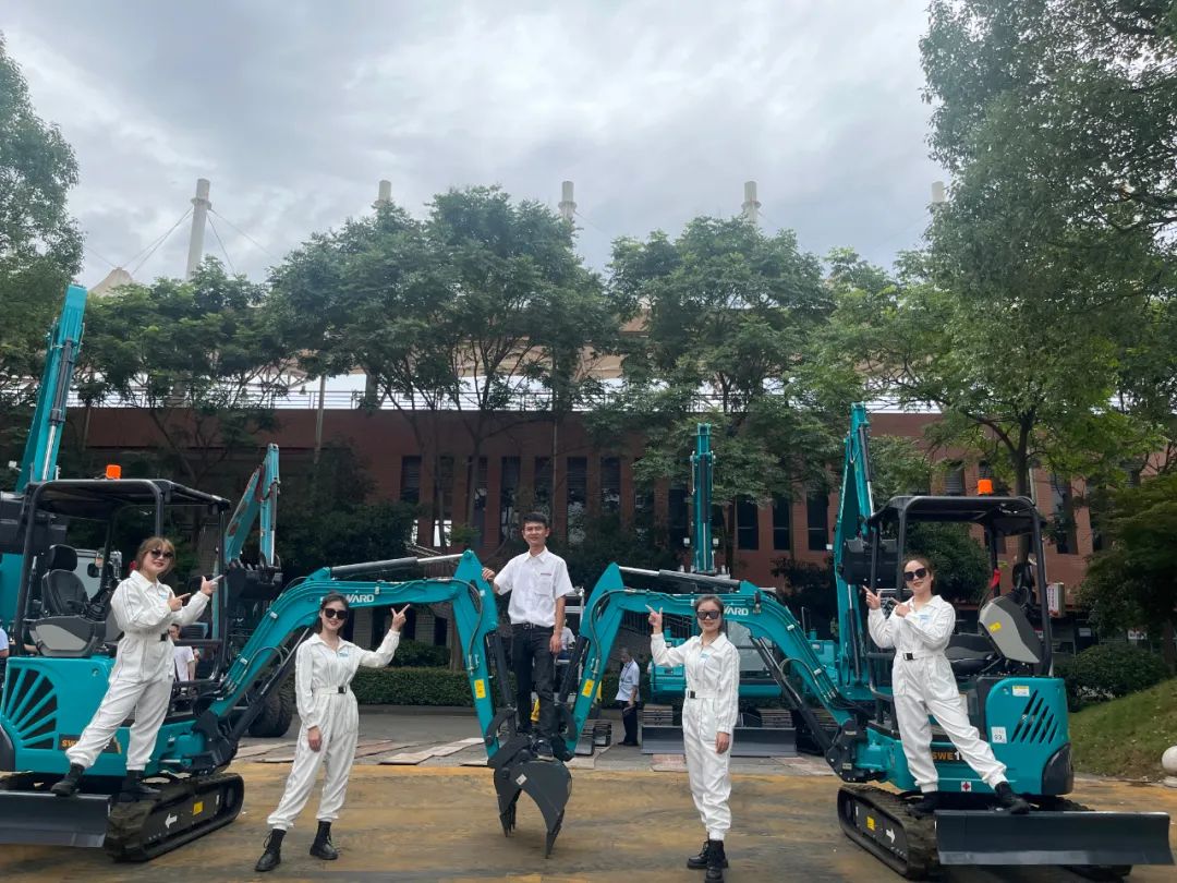 “太绝了！”开云官方注册-开云(中国)
智能代表长沙精彩亮相湖南省第一届职业技能大赛绝技绝活展演