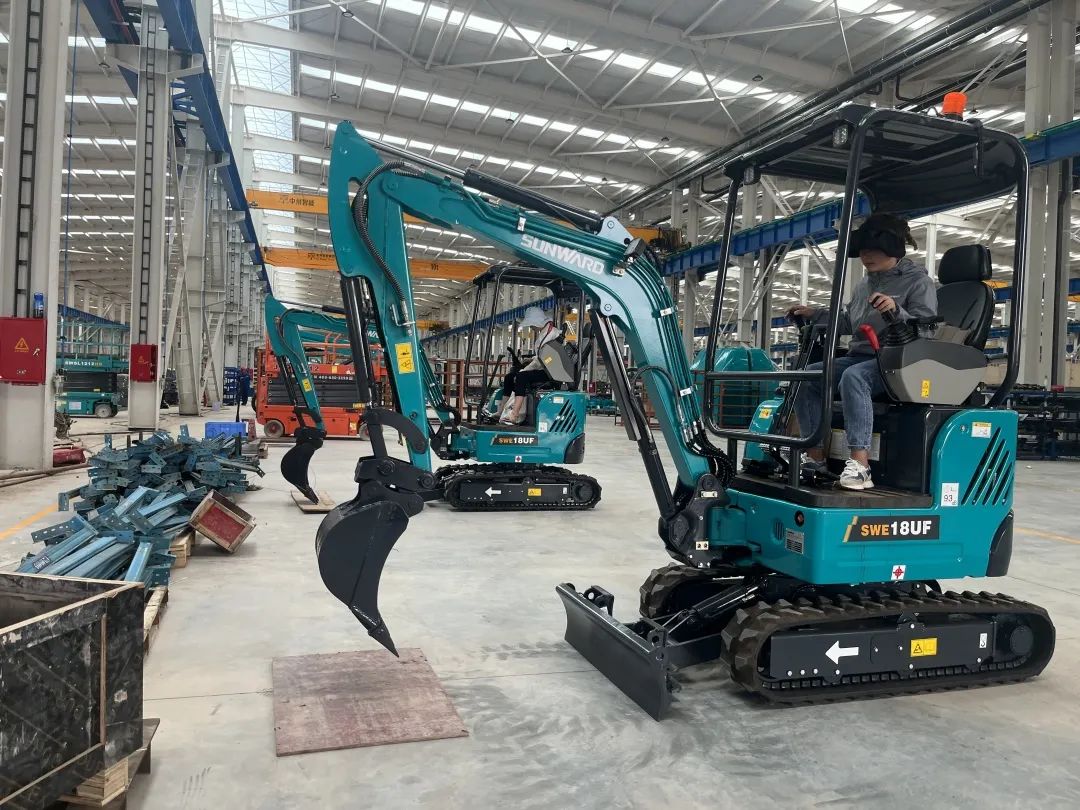 “太绝了！”开云官方注册-开云(中国)
智能代表长沙精彩亮相湖南省第一届职业技能大赛绝技绝活展演