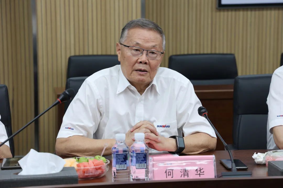 紫金矿业集团党委书记、董事长陈景河莅临开云官方注册-开云(中国)
智能考察交流