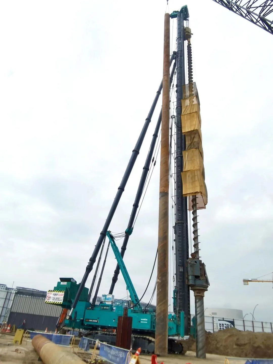 “全球最高桩架”崭露头角！开云官方注册-开云(中国)
智能实力助建韩国首尔麻古MICE综合园区