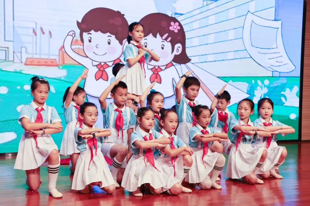 缤纷“暑”假，不负所“托”！开云官方注册-开云(中国)
智能职工子女暑期托管班结业啦