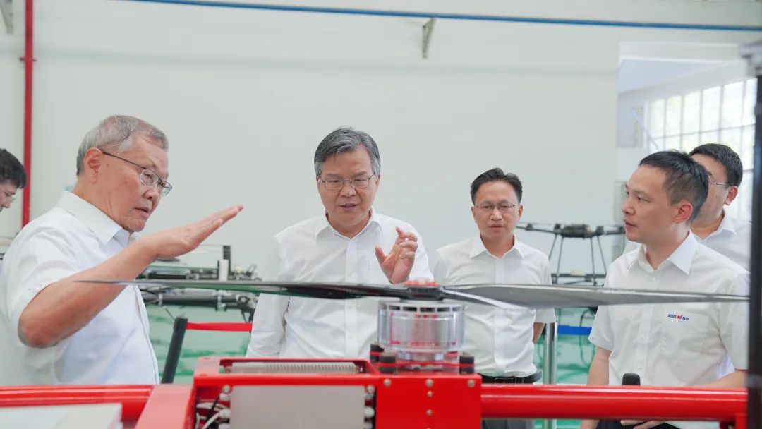 湖南省委常委、常务副省长李殿勋一行考察调研开云官方注册-开云(中国)
科技