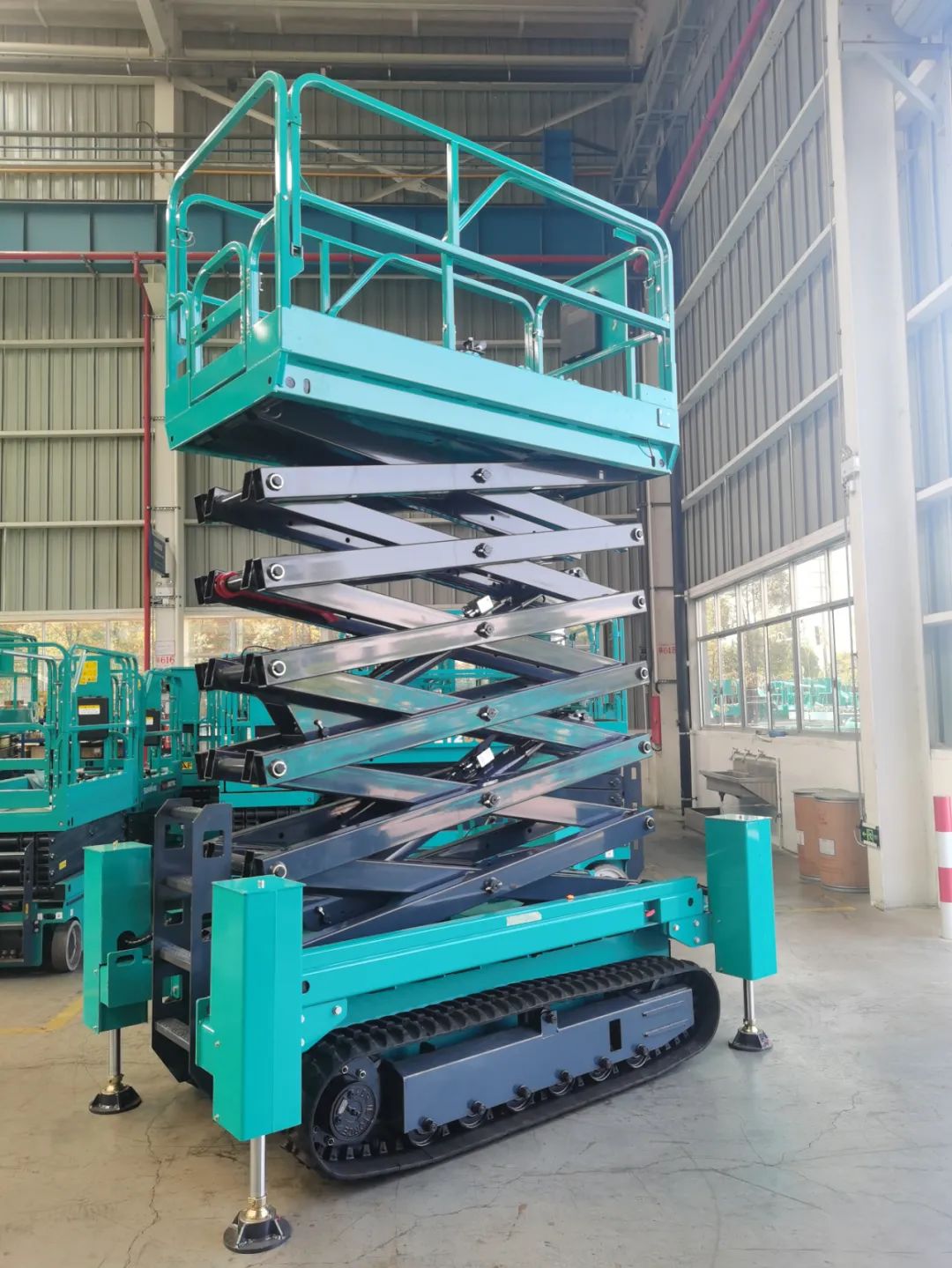 加速电动化产品布局，开云官方注册-开云(中国)
智能第一款履带剪叉式高空作业平台来了！