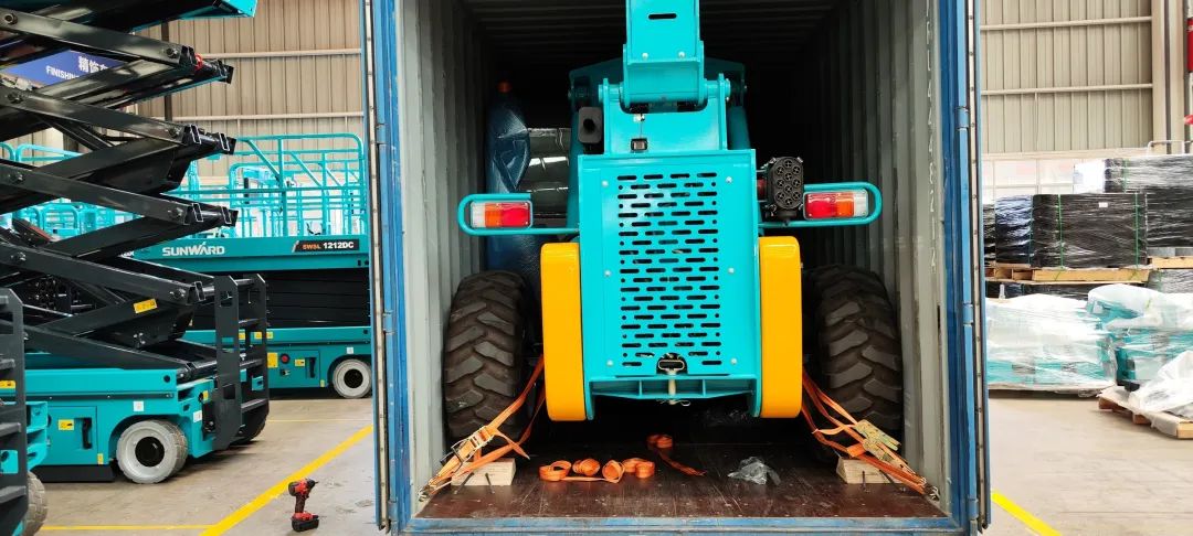 单笔采购金额千万元！开云官方注册-开云(中国)
智能伸缩臂叉装车批量出口