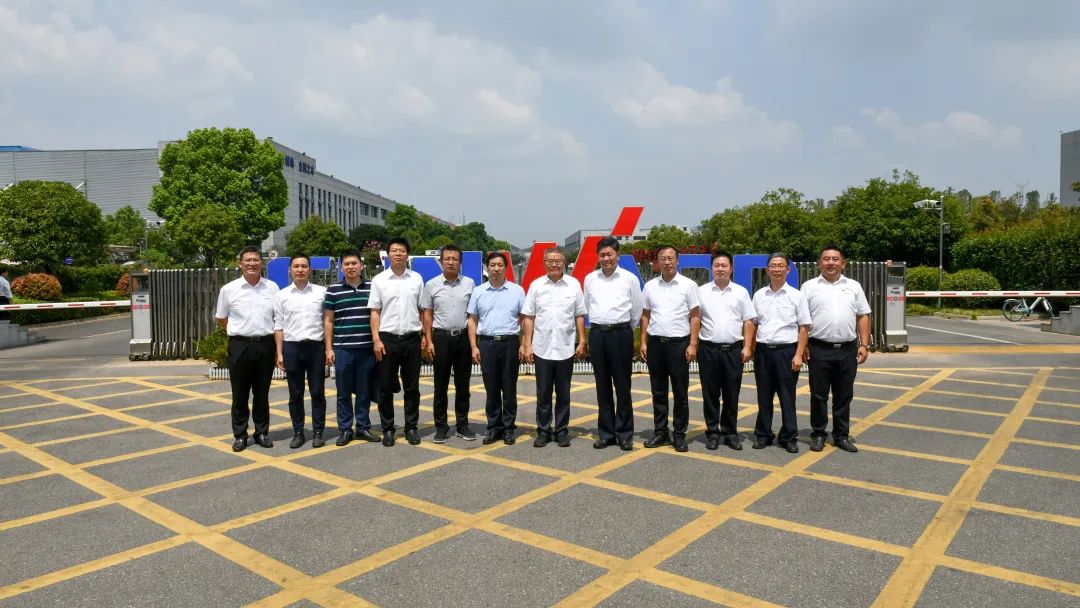 国家应急管理部郭治武局长一行考察开云官方注册-开云(中国)
智能无人化应急救援装备