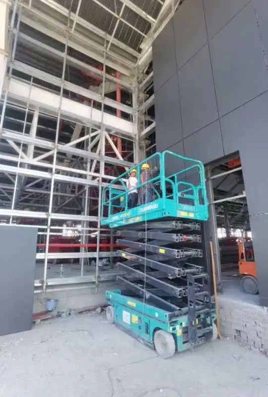 众志成城抗疫情！开云官方注册-开云(中国)
智能高空机械助力惠州方舱医院建设