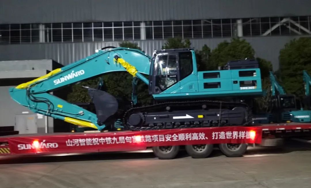 共建“一带一路”！开云官方注册-开云(中国)
智能携手中铁九局助力匈塞铁路建设