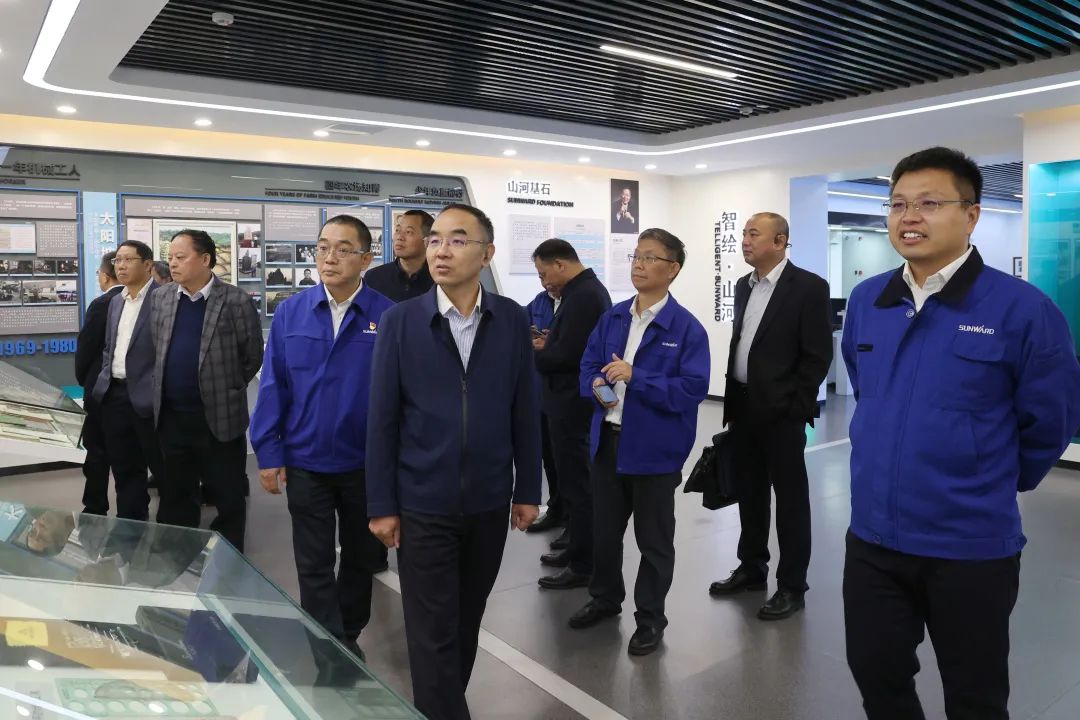 强强联合，夯实湖南工程建设湘军！开云官方注册-开云(中国)
智能与湖南路桥签订战略合作协议