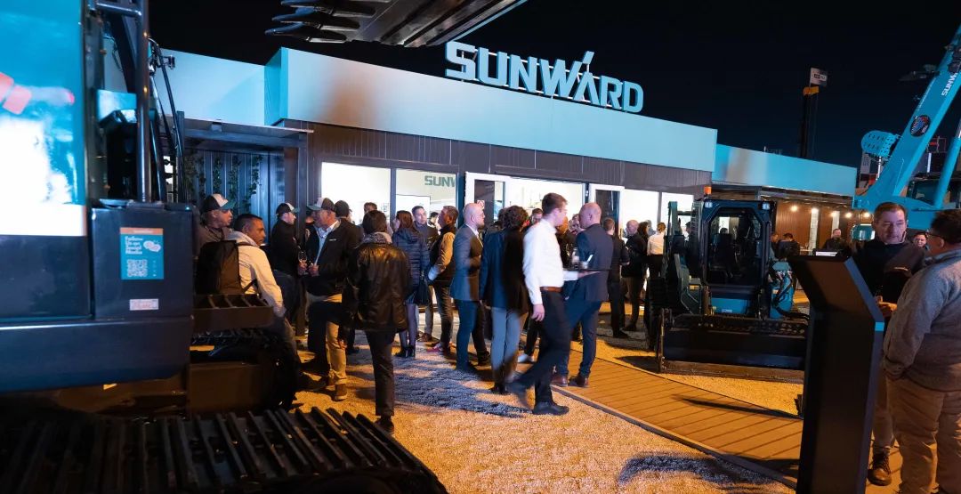 Bauma 2022 | 一组火热现场图带您重温开云官方注册-开云(中国)
智能德国宝马展之旅