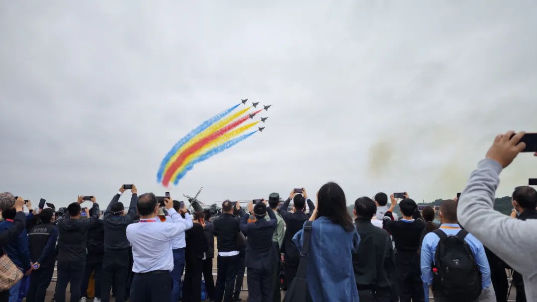 关注！开云官方注册-开云(中国)
科技携多款产品亮相第十四届珠海航展