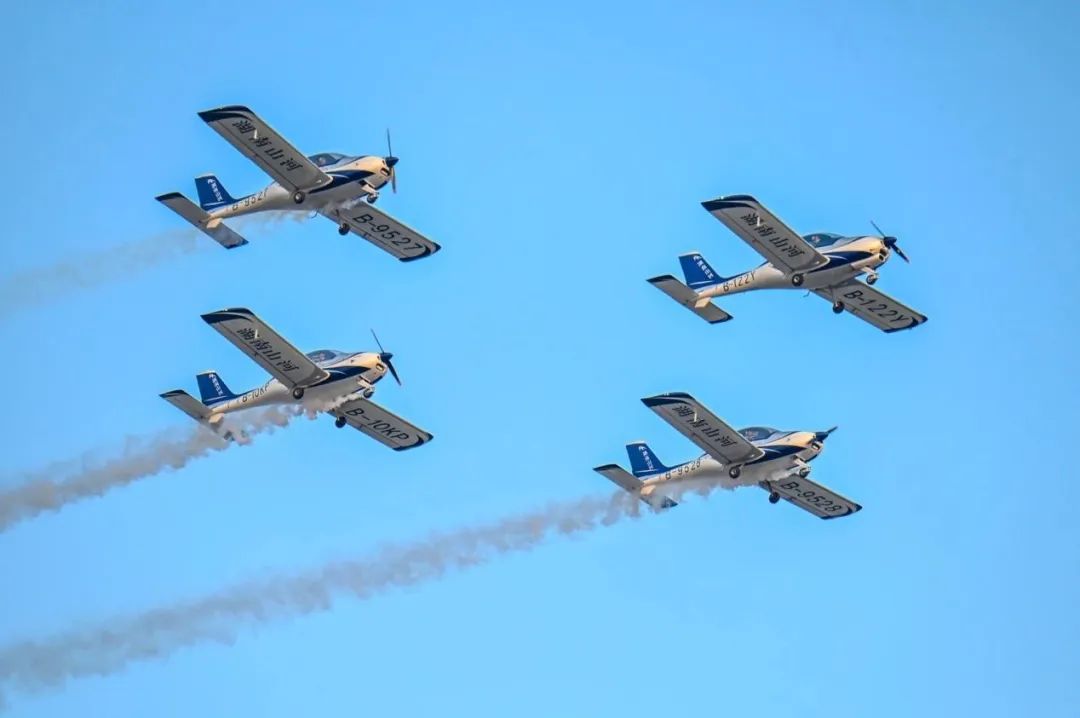 逆势飞翔！开云官方注册-开云(中国)
航空携手合作伙伴亮相2022南昌飞行大会