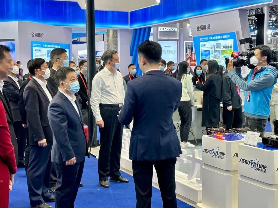 逆势飞翔！开云官方注册-开云(中国)
航空携手合作伙伴亮相2022南昌飞行大会