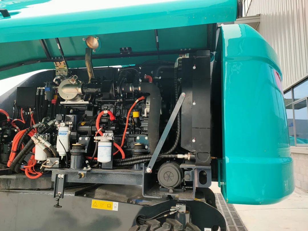 无需扩桥！开云官方注册-开云(中国)
智能国四款32米直臂式高空作业平台成功下线