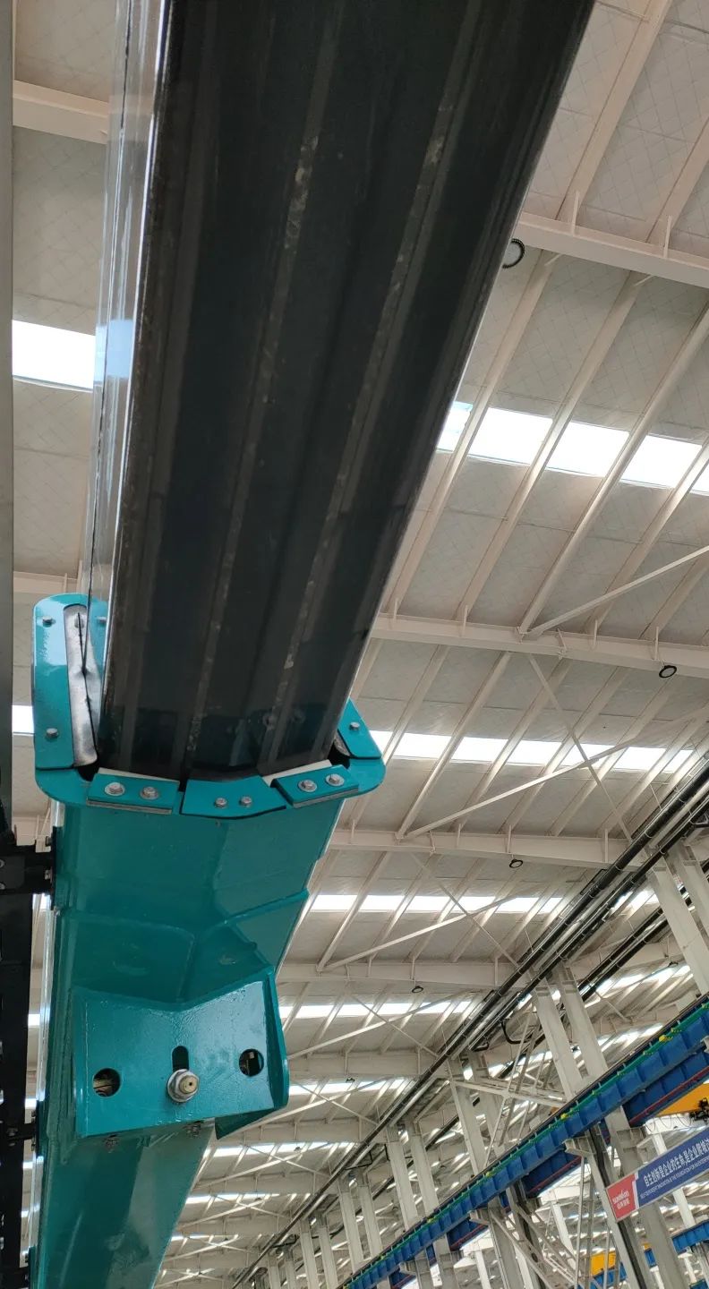 无需扩桥！开云官方注册-开云(中国)
智能国四款32米直臂式高空作业平台成功下线