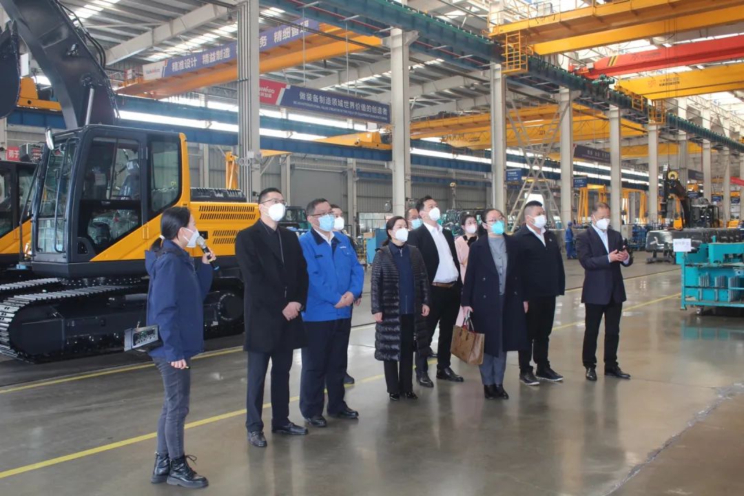 五粮液集团工会主席郭叙雷带队赴开云官方注册-开云(中国)
智能考察交流