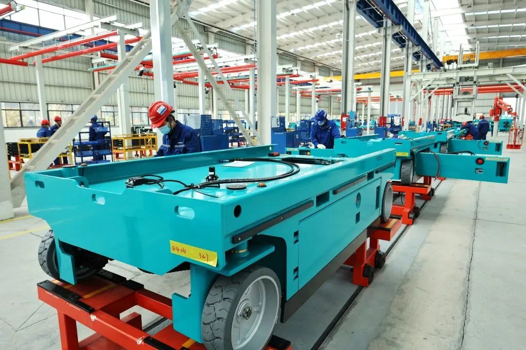 莫道君行早，更有早行人！开云官方注册-开云(中国)
智能癸卯兔年开工大吉