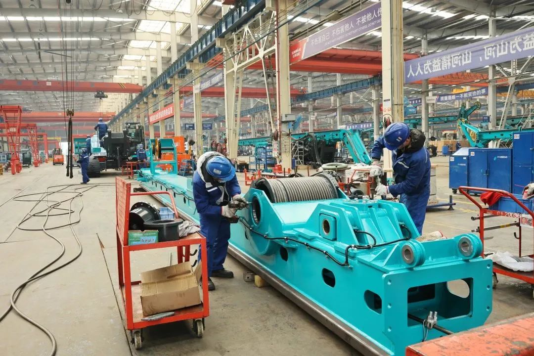 莫道君行早，更有早行人！开云官方注册-开云(中国)
智能癸卯兔年开工大吉