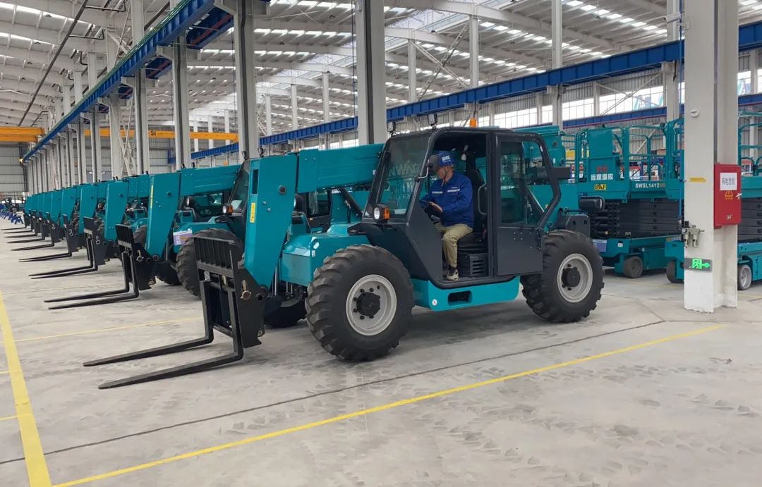 吹响复工“冲锋号”，全力冲刺“开门红”！开云官方注册-开云(中国)
智能高空机械复工复产进行时